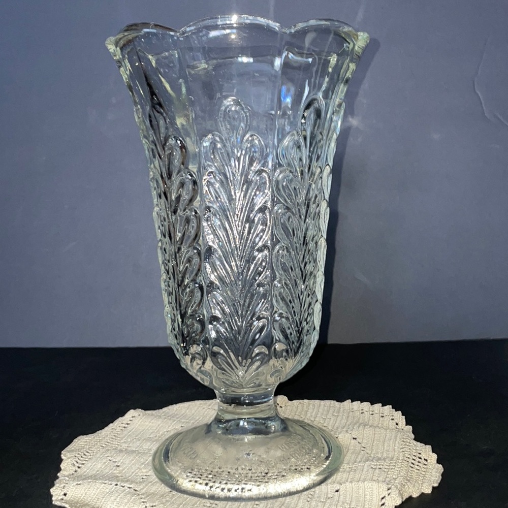 EO Brody Footed Glass Vase USA Vintage Floral Collectible Glassware